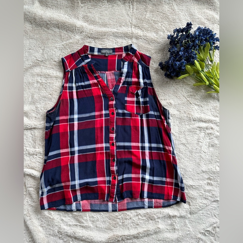 Market & Spruce 100% Rayon Red & Blue Plaid V-neck button up tank top.  Size XL